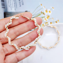 Load image into Gallery viewer, E441 New Fashion Classic Metal Round Women Hoop Earrings Korean Personality Simple Circle Pearl Earrings For Female Jewerly