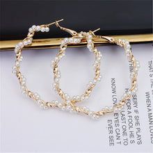 Load image into Gallery viewer, E441 New Fashion Classic Metal Round Women Hoop Earrings Korean Personality Simple Circle Pearl Earrings For Female Jewerly